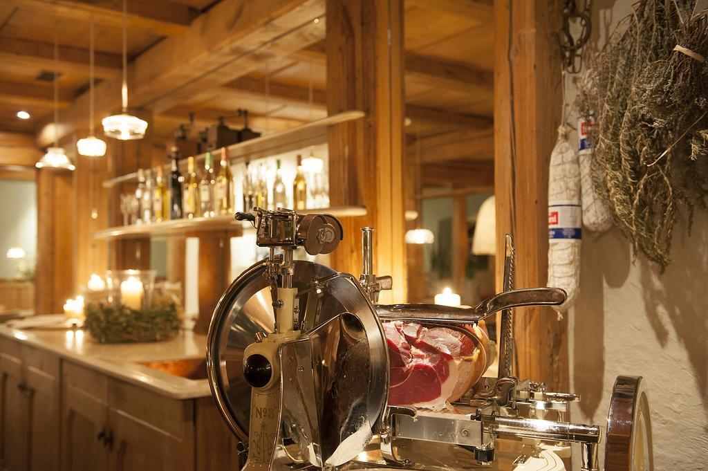 Italian Lifestyle Hotel & Osteria Chartreuse トゥーン エクステリア 写真