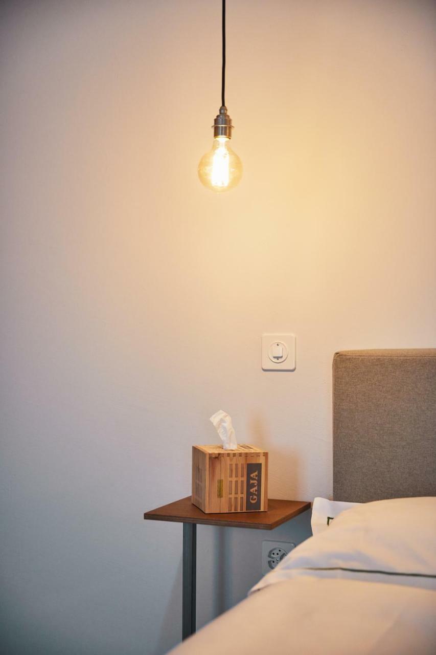 Italian Lifestyle Hotel & Osteria Chartreuse トゥーン エクステリア 写真